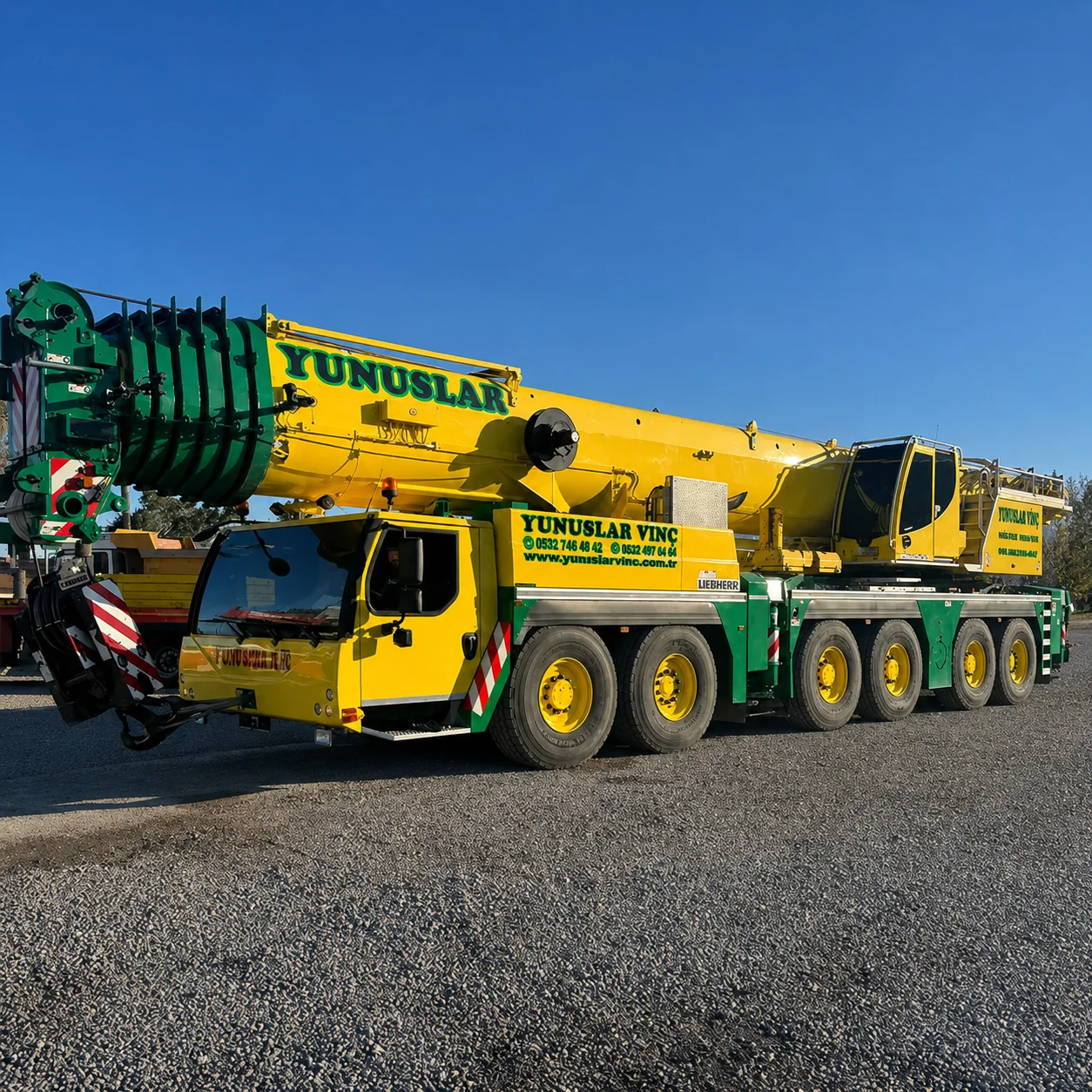 Liebherr LTM 1300-6.1